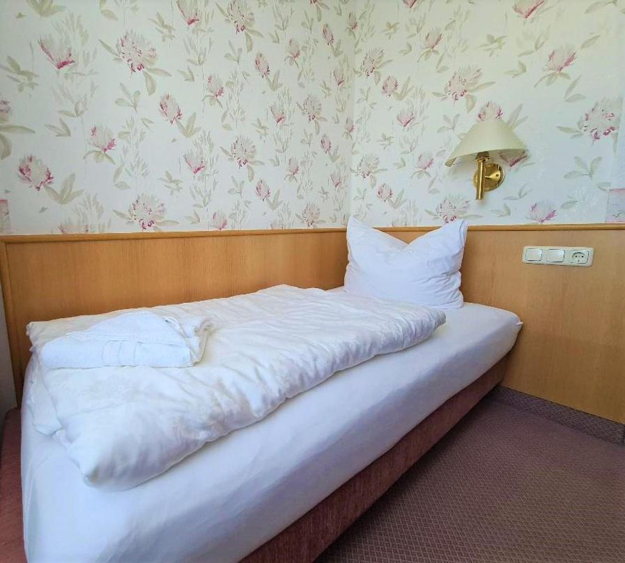 Familien-Hotel Am Traenkbachtal Frauenwald Bagian luar foto