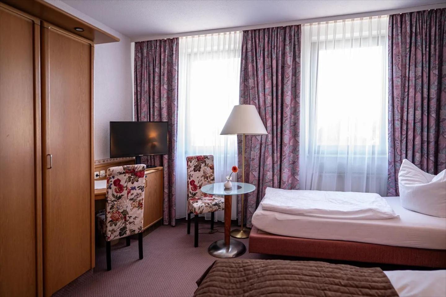 Familien-Hotel Am Traenkbachtal Frauenwald Bagian luar foto