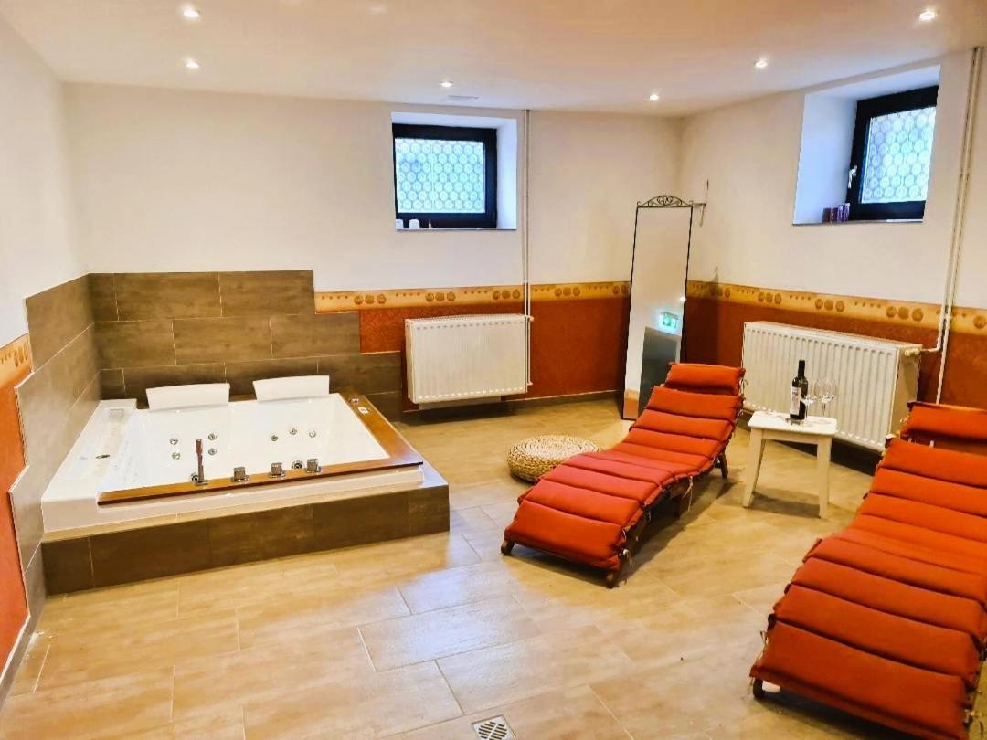 Familien-Hotel Am Traenkbachtal Frauenwald Bagian luar foto